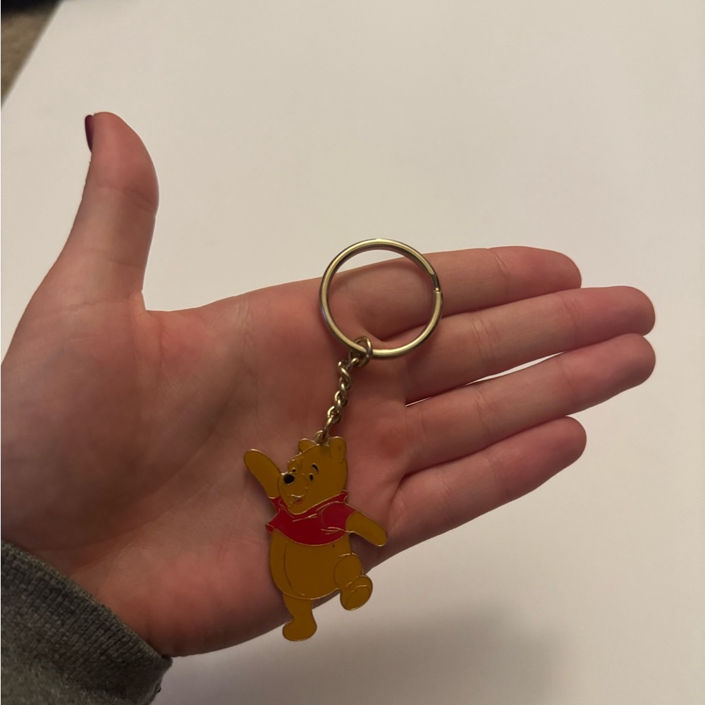 Disney Winnie the Pooh Gold and Red Keychain